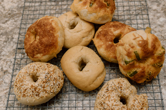 Jalapeño Cheddar Bagel (2)